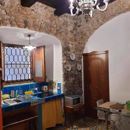 Tesoro Antico Apartment